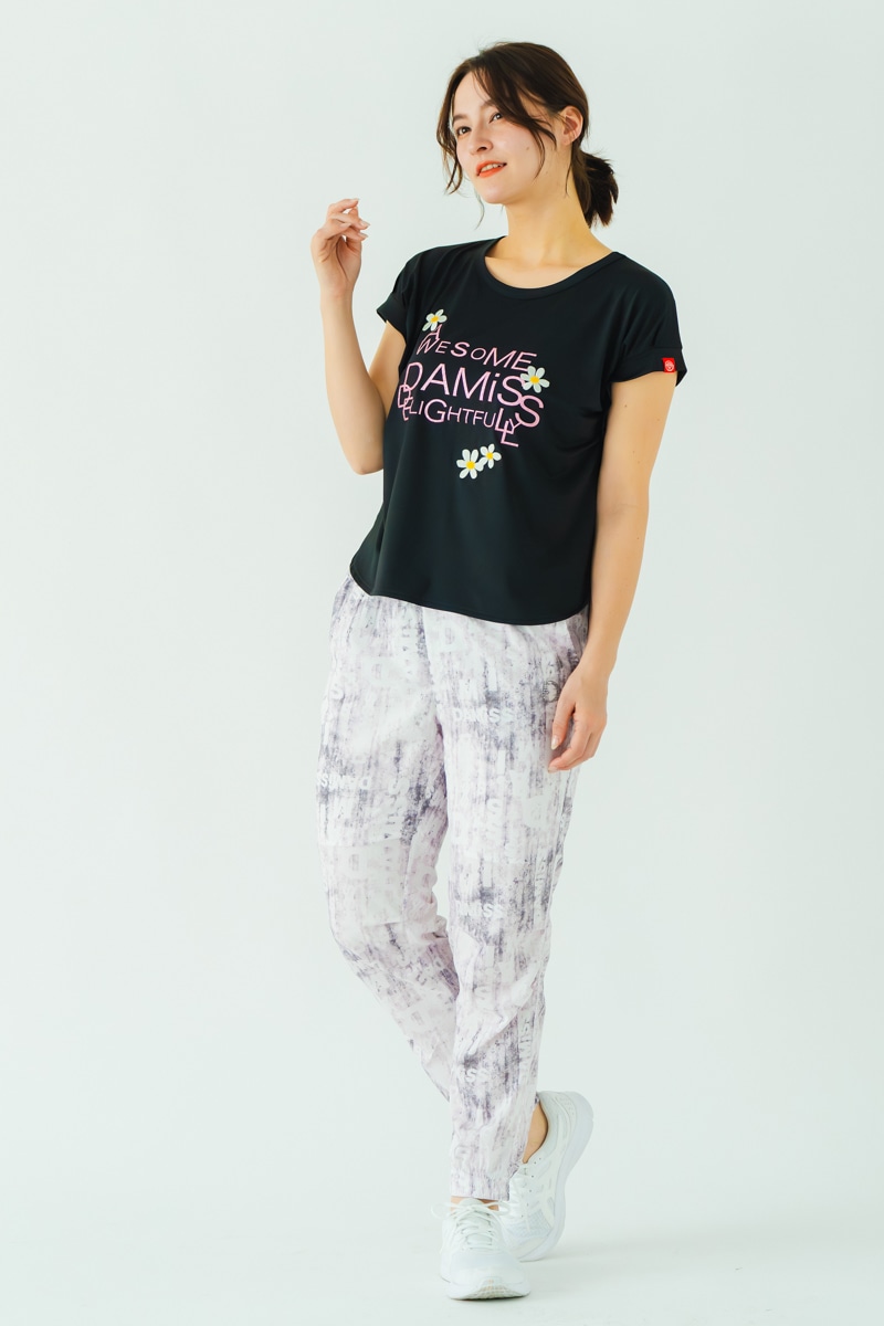 フラワー刺繍タックＴシャツ  ブラック　1534-1606