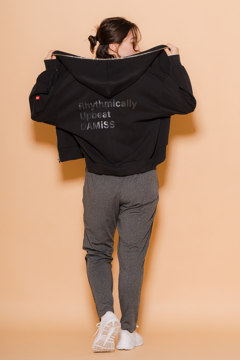 ラインストーンジップUPパーカー ブラック 1535-1424 | D SHOP 着心地