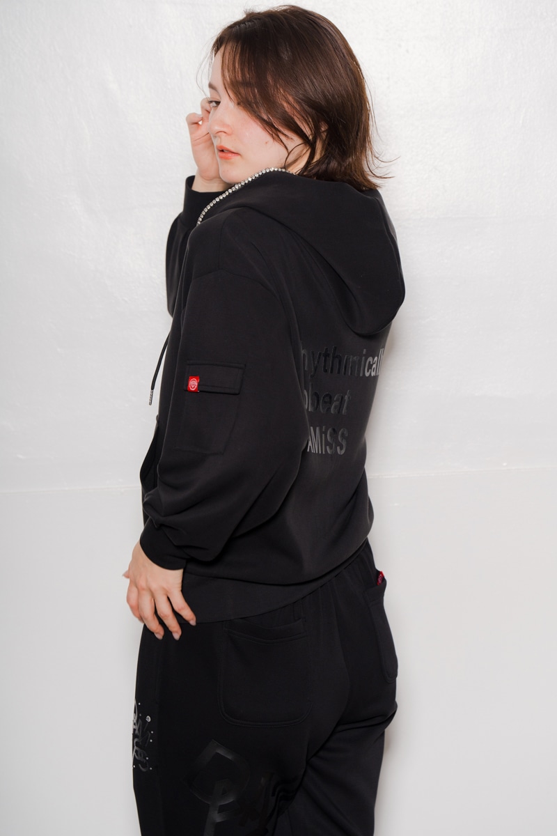 ラインストーンジップUPパーカー ブラック 1535-1424