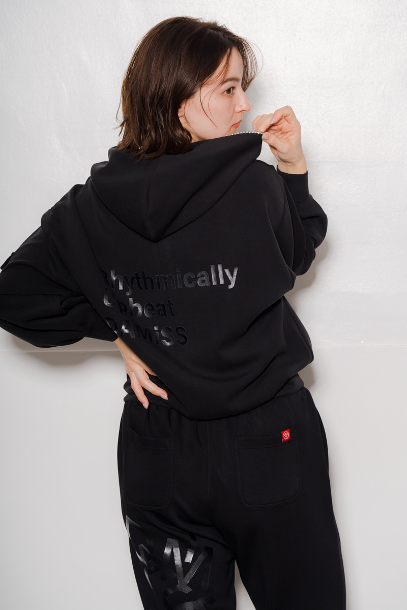 ラインストーンジップUPパーカー ブラック 1535-1424 | D SHOP 着心地