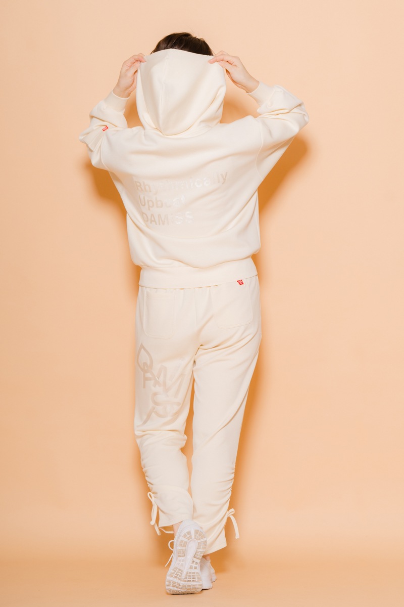 ラインストーンジップUPパーカー　アイボリー　1535-1424 