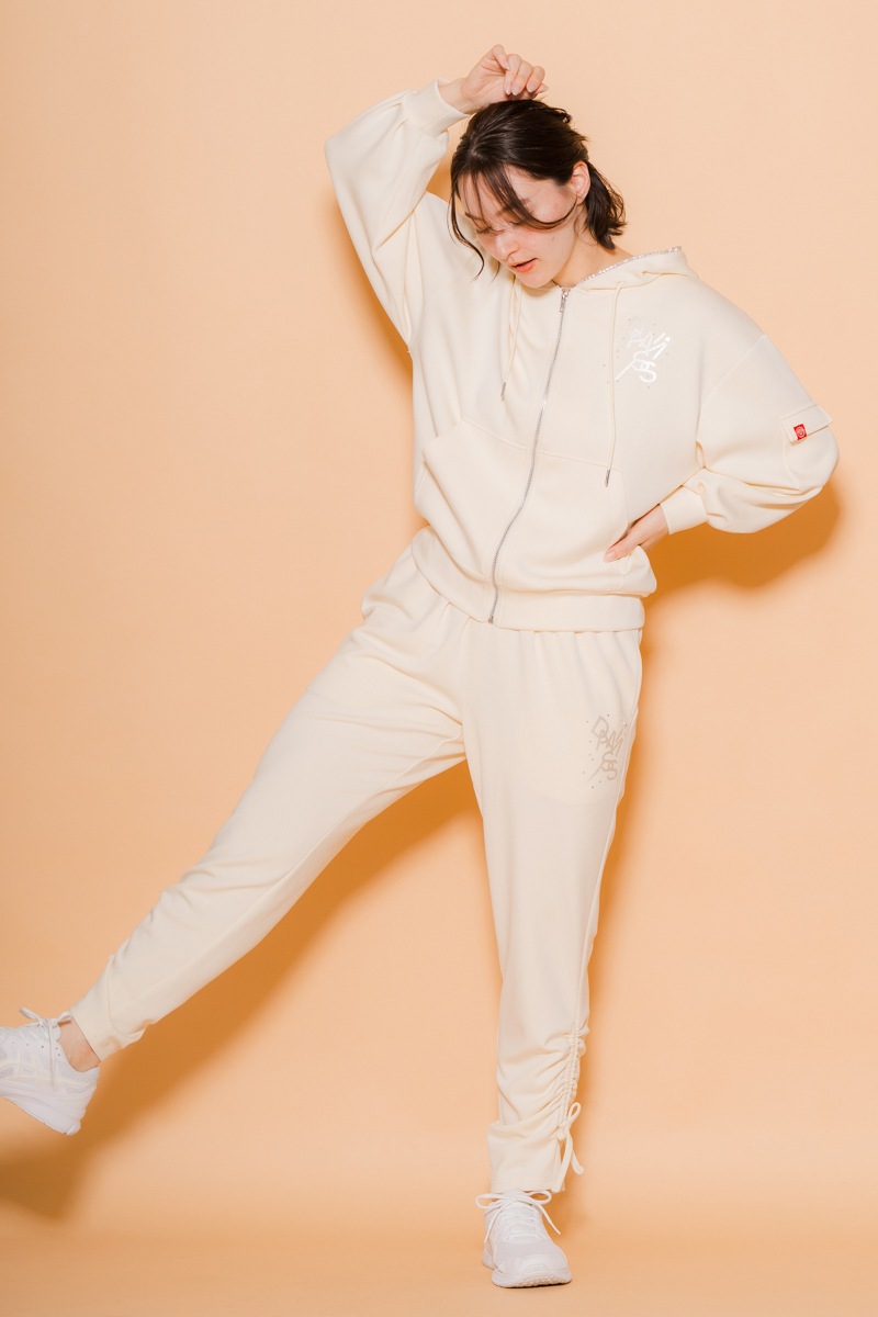 ラインストーンジップUPパーカー　アイボリー　1535-1424 