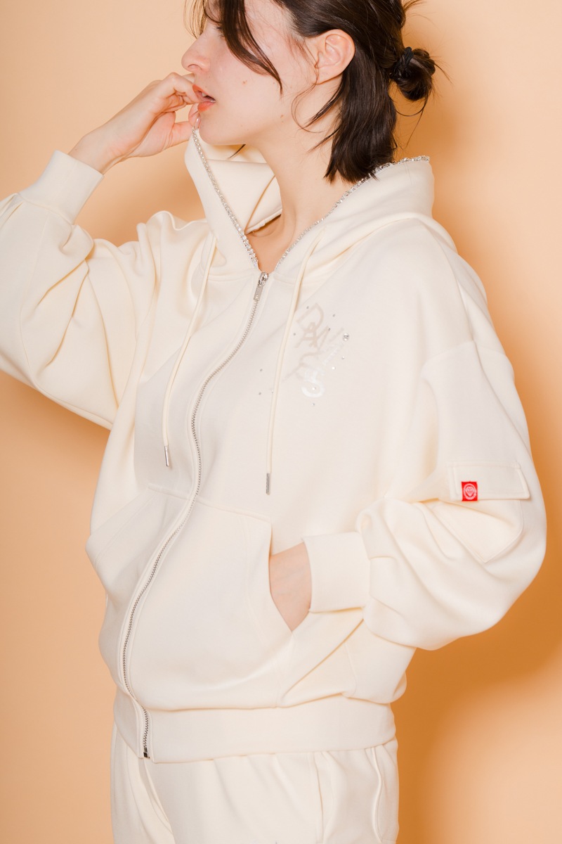 ラインストーンジップUPパーカー　アイボリー　1535-1424 