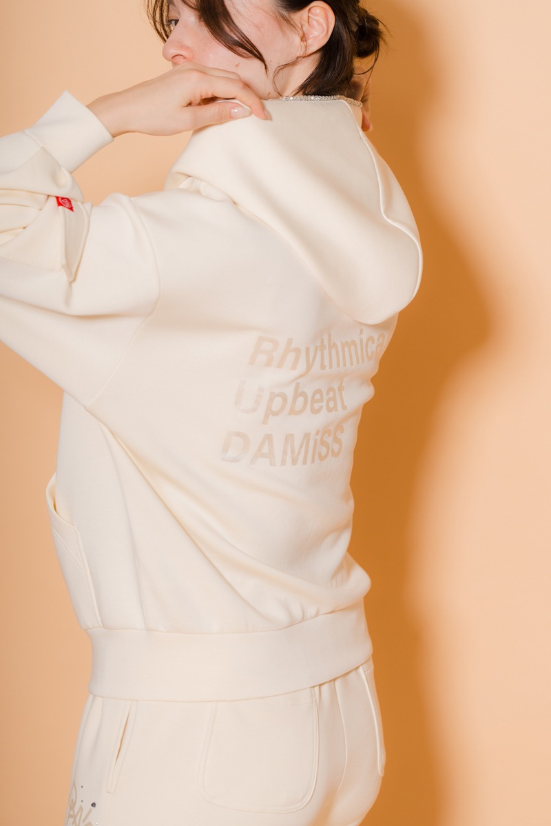 ラインストーンジップUPパーカー　アイボリー　1535-1424 