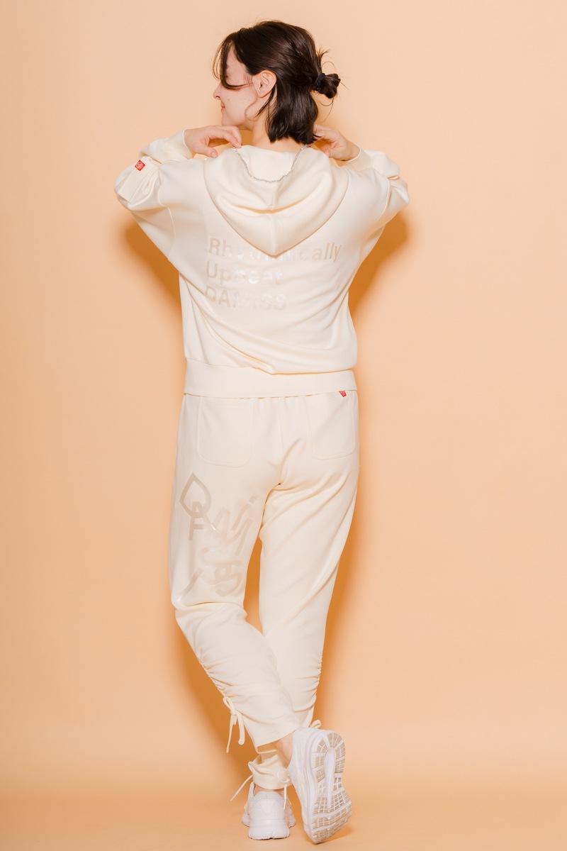 ラインストーンジップUPパーカー　アイボリー　1535-1424 