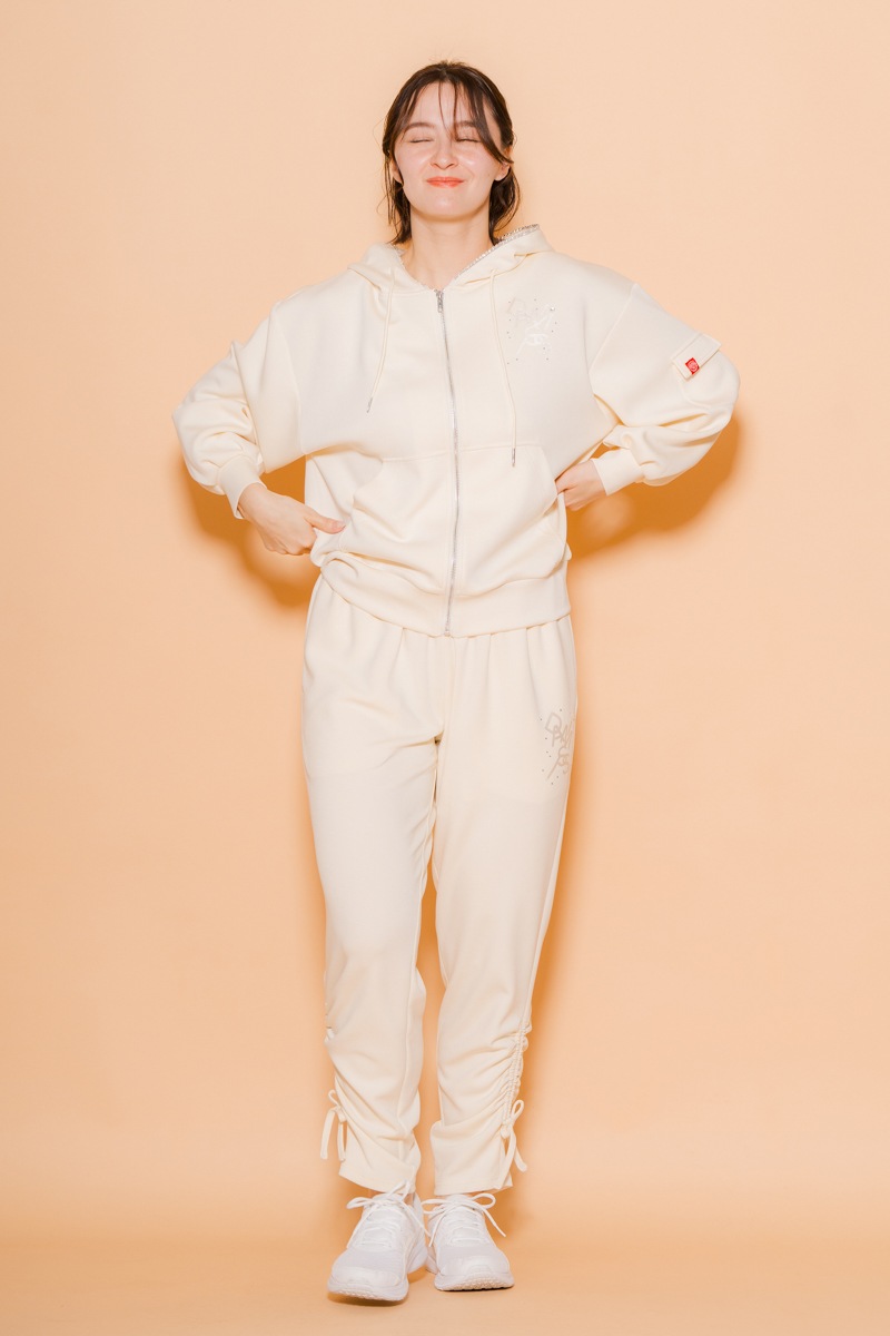 ラインストーンジップUPパーカー　アイボリー　1535-1424 