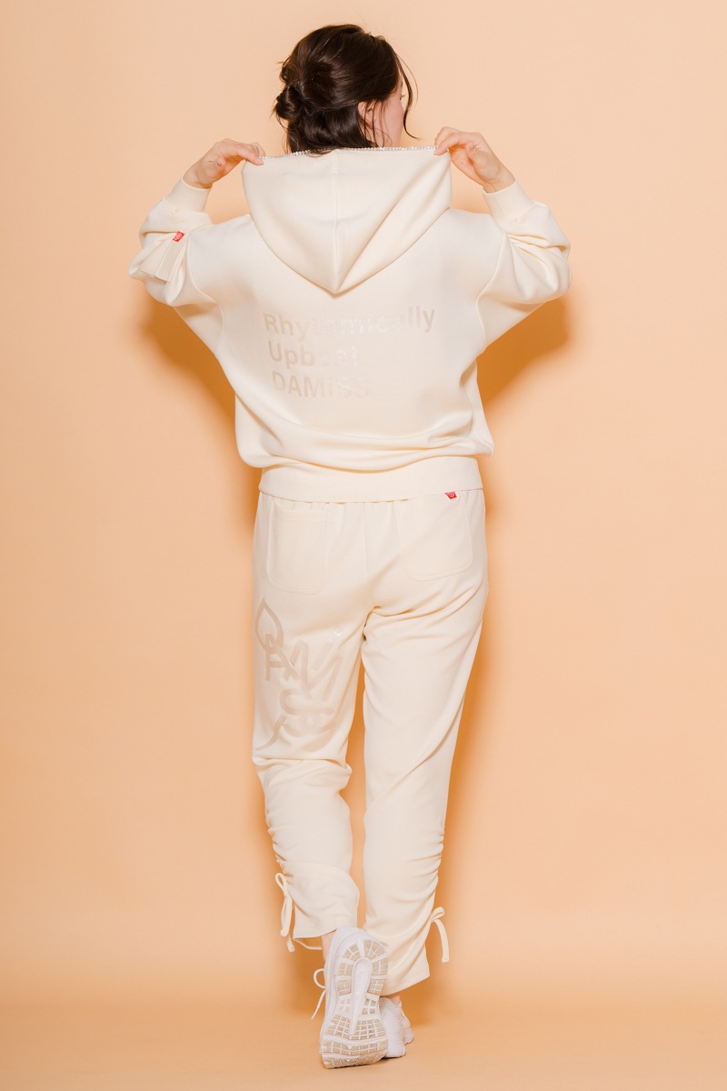 ラインストーンジップUPパーカー　アイボリー　1535-1424 