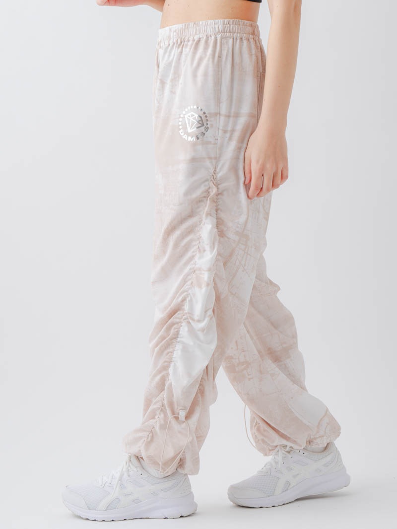 Airyシャーリングプリントパンツ  ベージュ  1632-1801