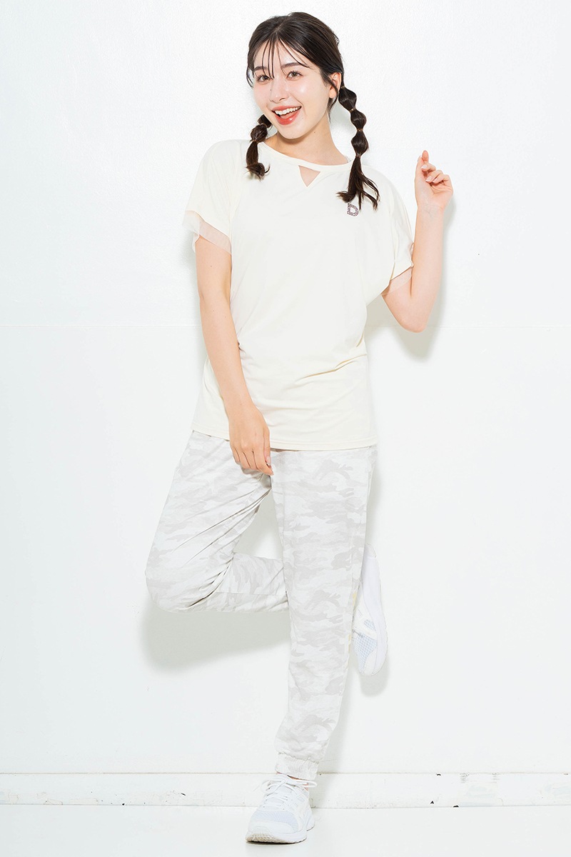 シャーリングリボンエンボスTシャツ アイボリー 1634-1476