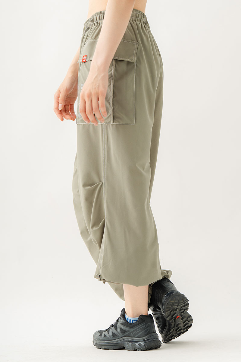 Airyワイドカーゴパンツ カーキ 1532-1434