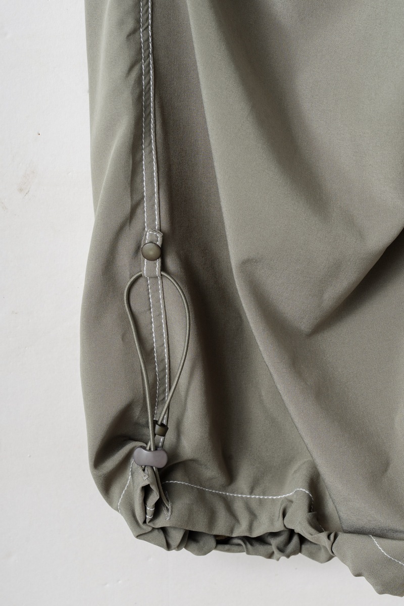 Airyワイドカーゴパンツ カーキ 1532-1434