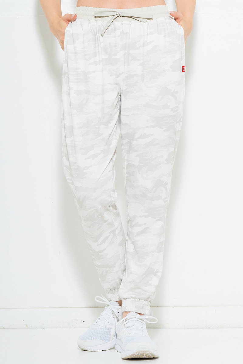 【先行割10％OFF】　迷彩ニットジョガーパンツ ベージュ　1632-1477【6/12まで】