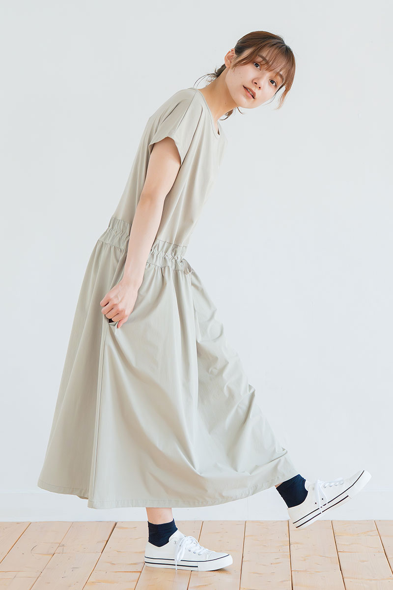 ソロナUvcoolワンピース ベージュ 1528-1440