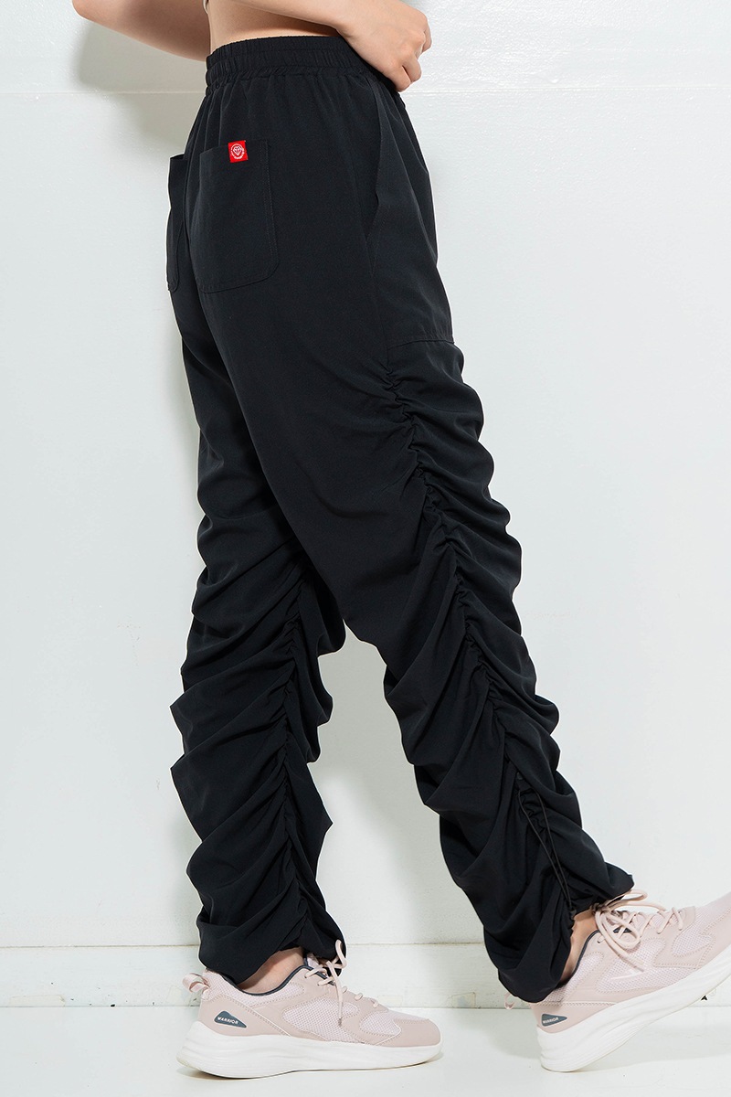 【先行割10％OFF】　ULTRA AIRYシャーリングパンツ ブラック　1632-1481【6/12まで】