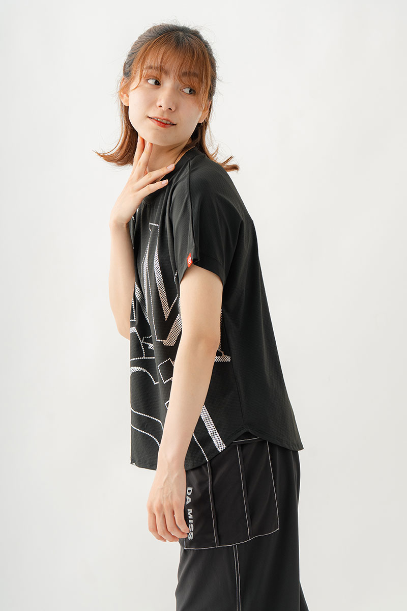 ボールドロゴTシャツ　ブラック　1534-1611