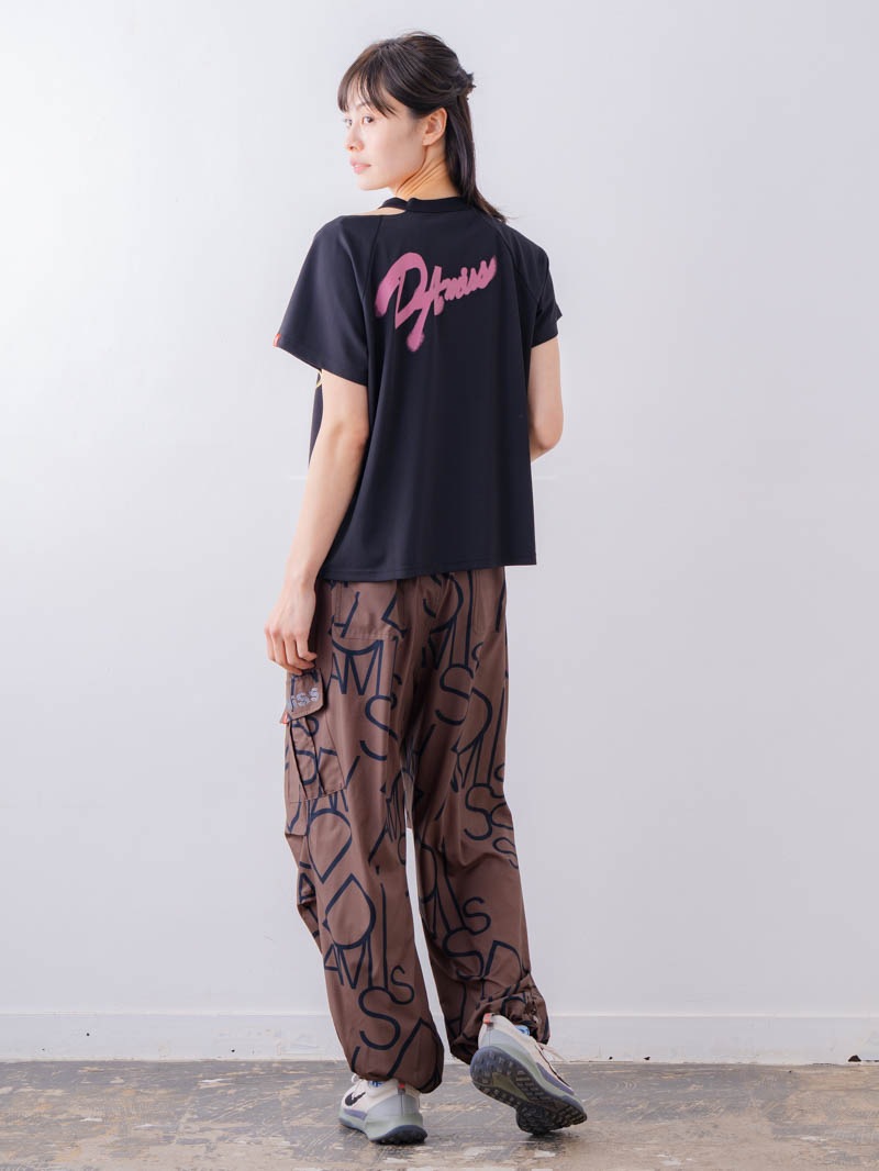 スプレーロゴ ウェッジ Tシャツ ブラック 1534-1456