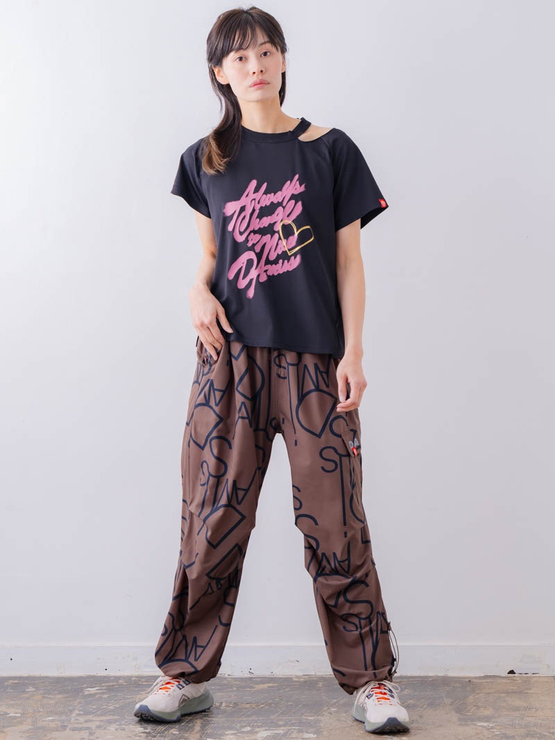 スプレーロゴ ウェッジ Tシャツ ブラック 1534-1456