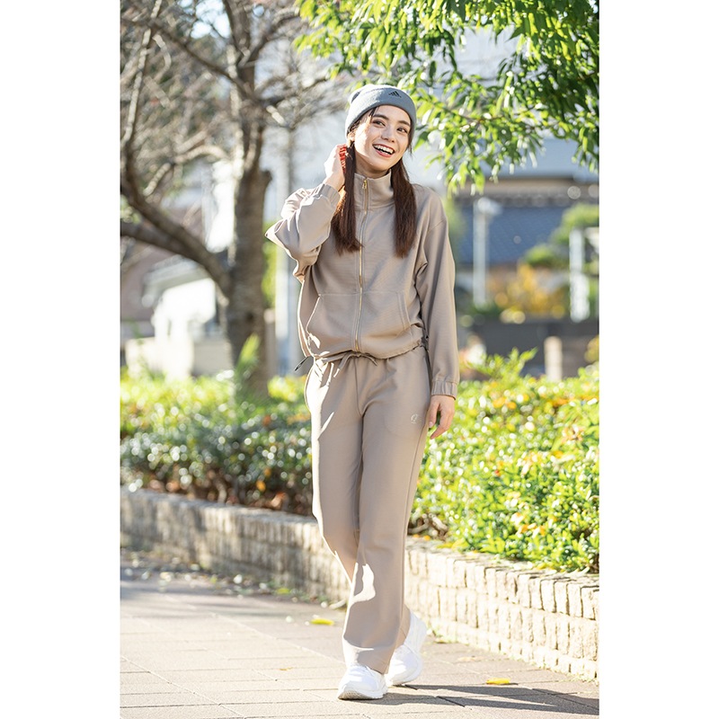 ラインストーンポイントブルゾン ベージュ 1335-1213