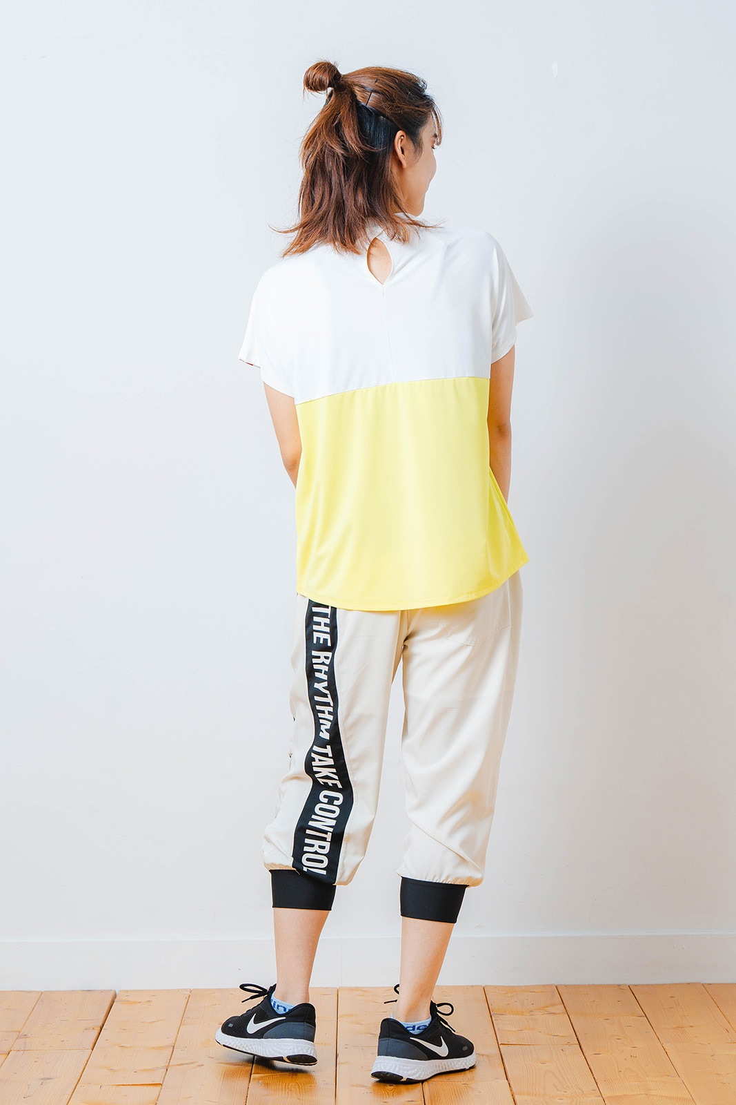 Airy カプリ パンツ アイボリー 1531-1444