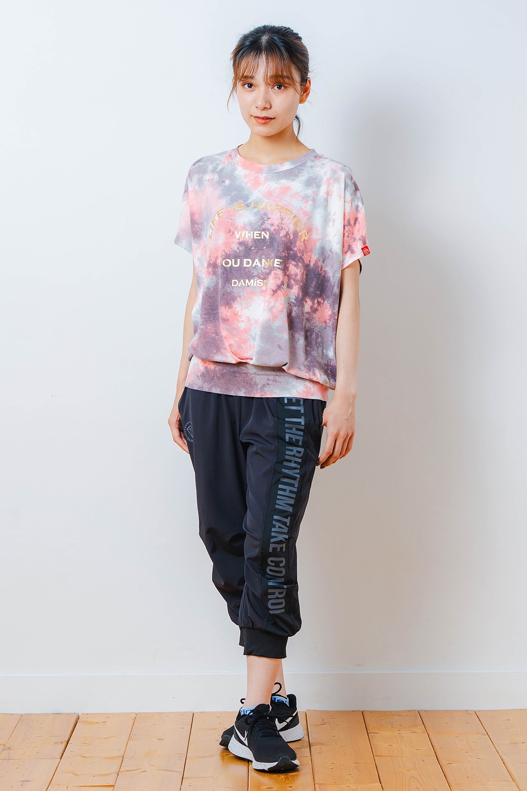 Airy カプリ パンツ ブラック 1531-1444