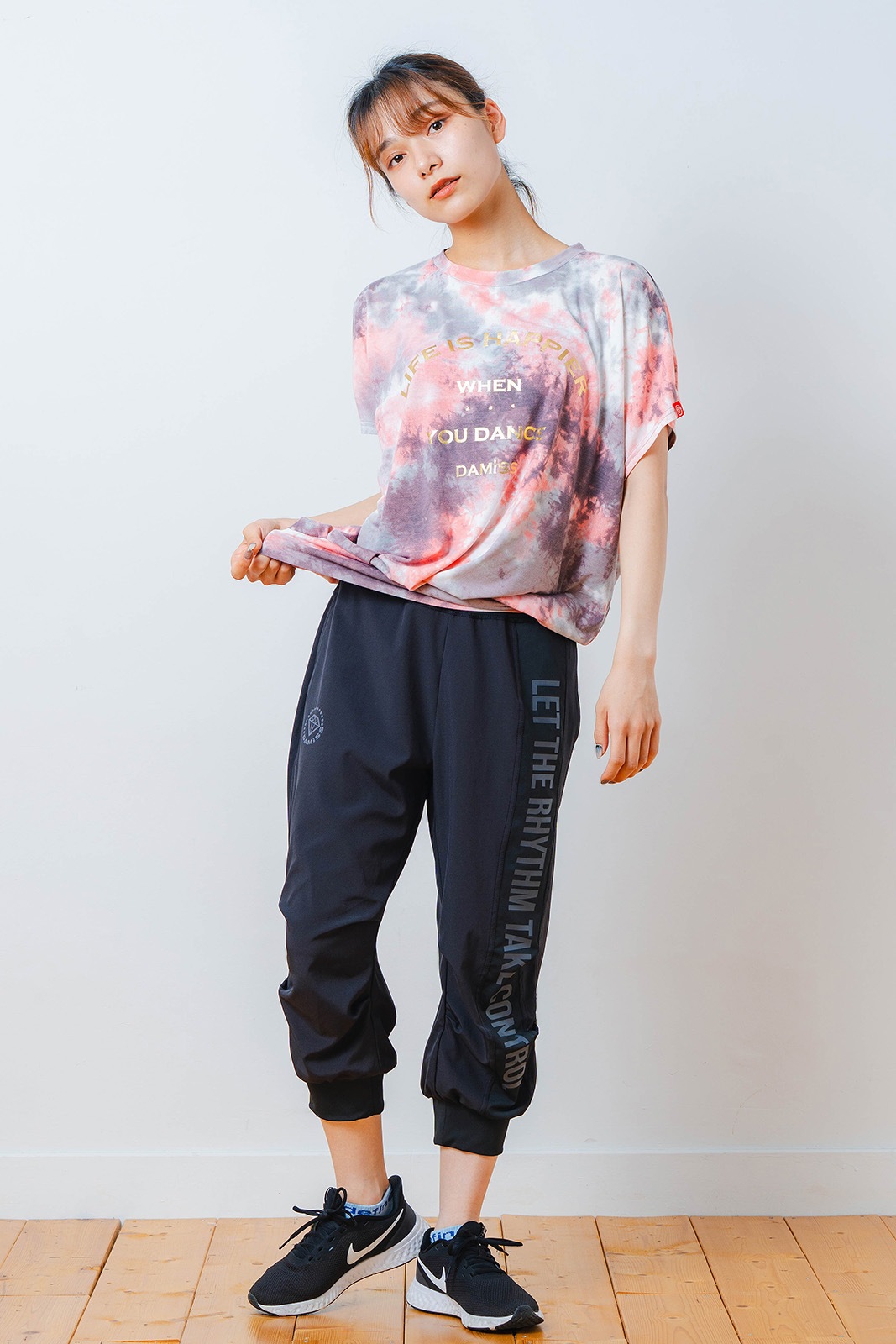 Airy カプリ パンツ ブラック 1531-1444