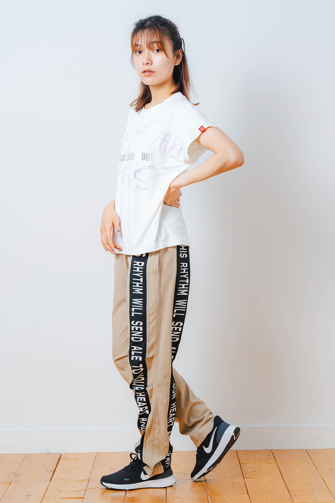 Airy スタンダード パンツ ベージュ 1532-1445