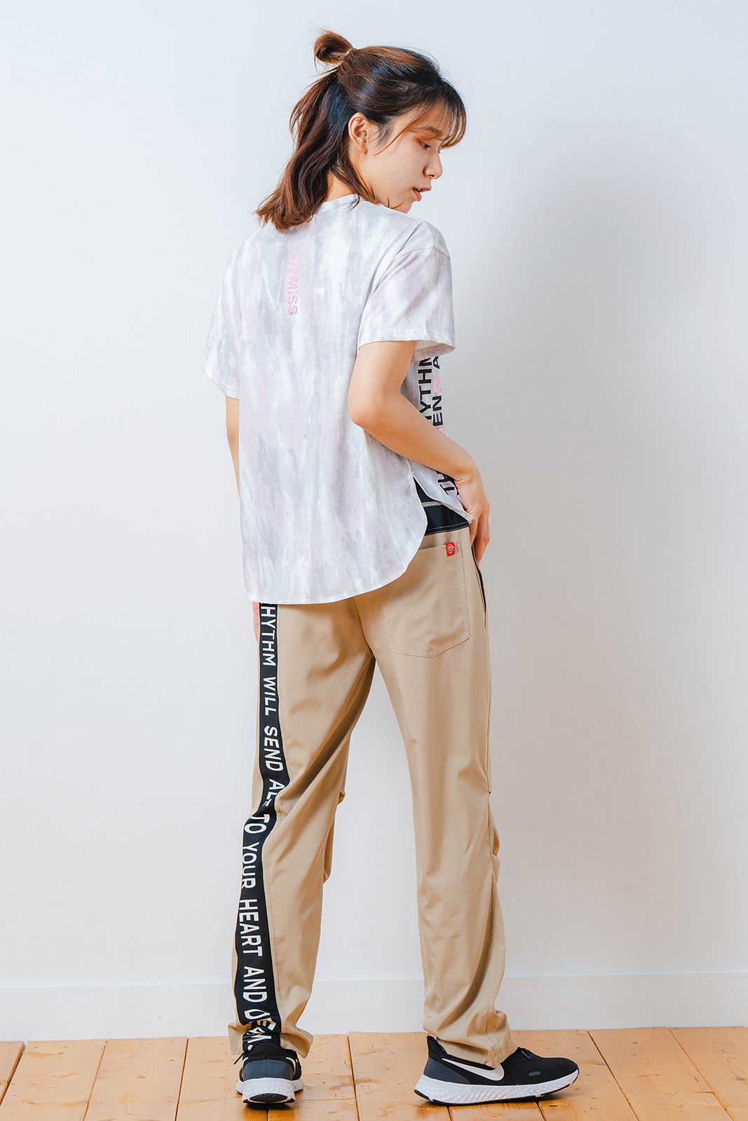 Airy スタンダード パンツ ベージュ 1532-1445