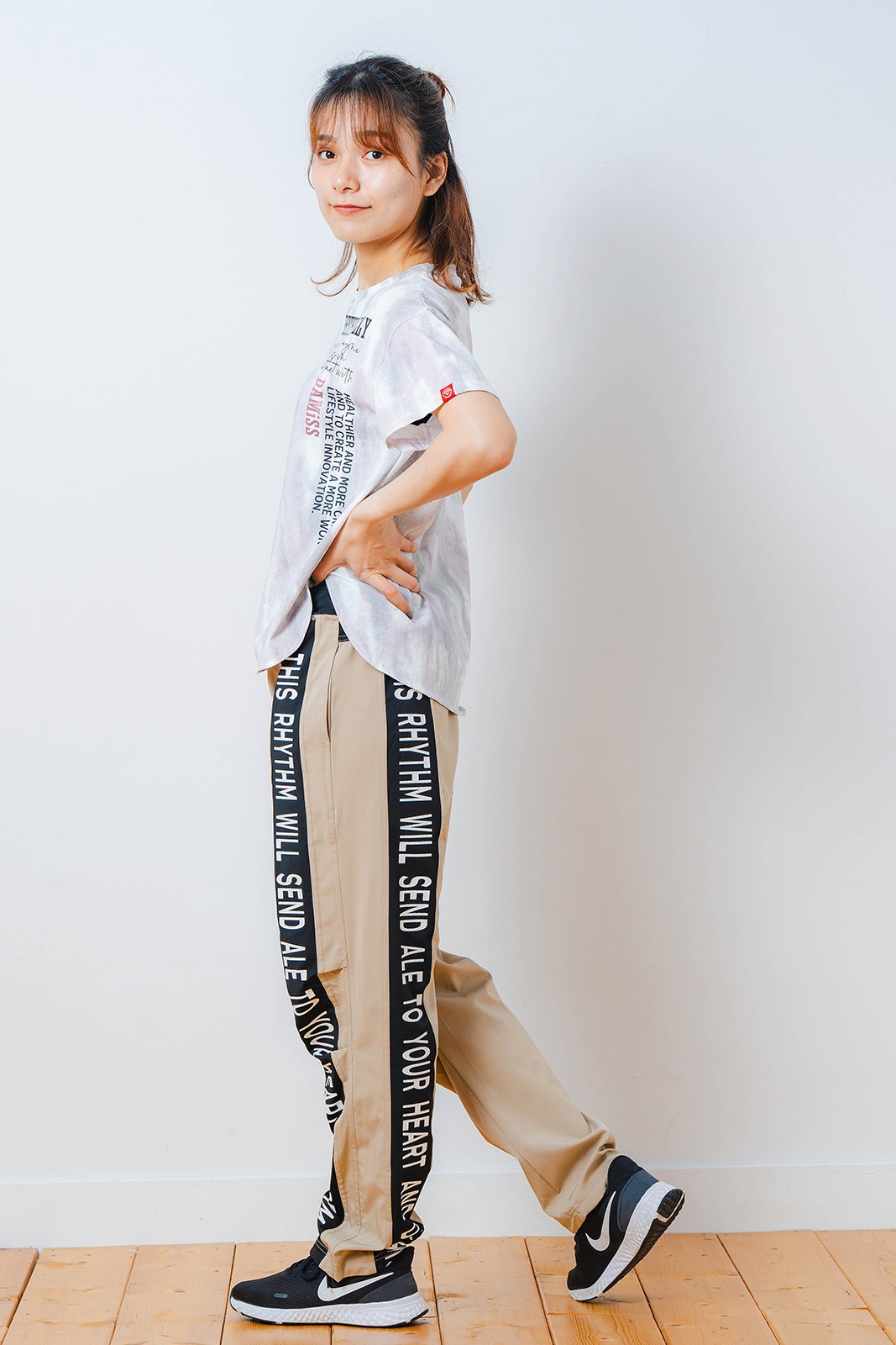 Airy スタンダード パンツ ベージュ 1532-1445