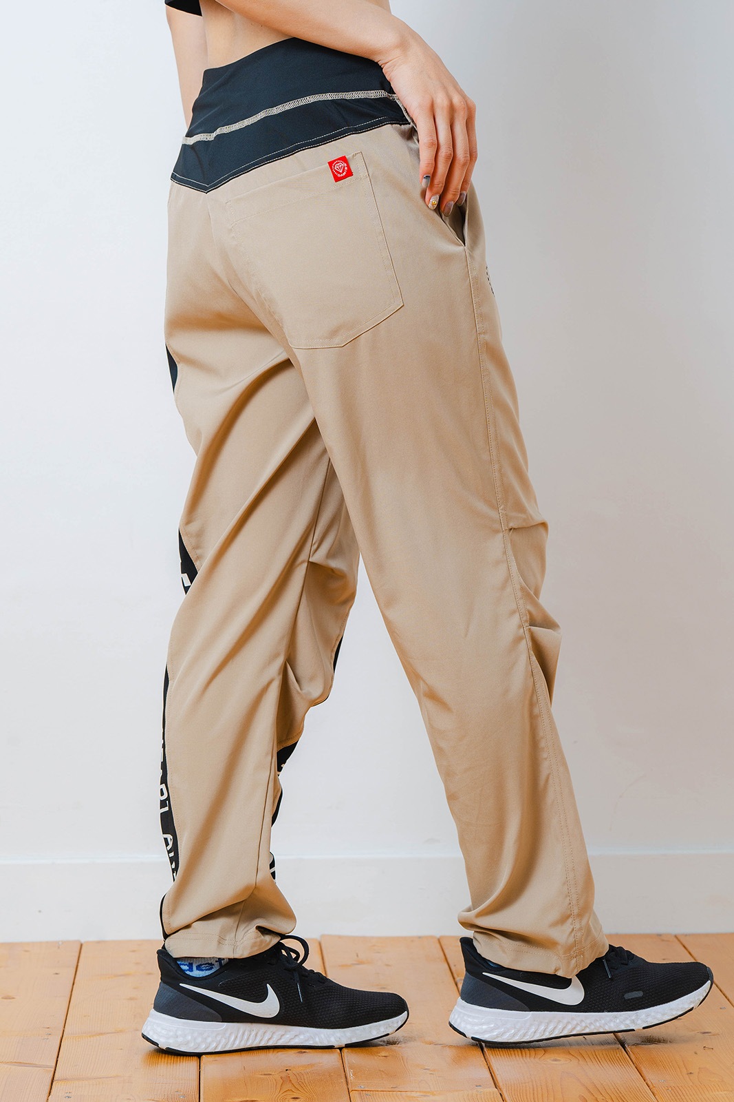 Airy スタンダード パンツ ベージュ 1532-1445