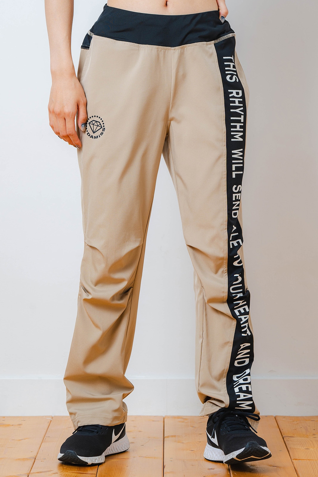 Airy スタンダード パンツ ベージュ 1532-1445