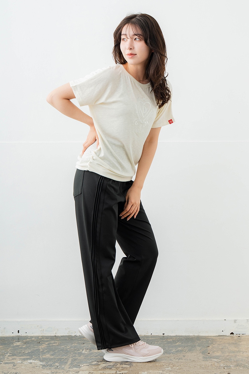 刺繍モチーフリヨセルTシャツ アイボリー　5634-1629