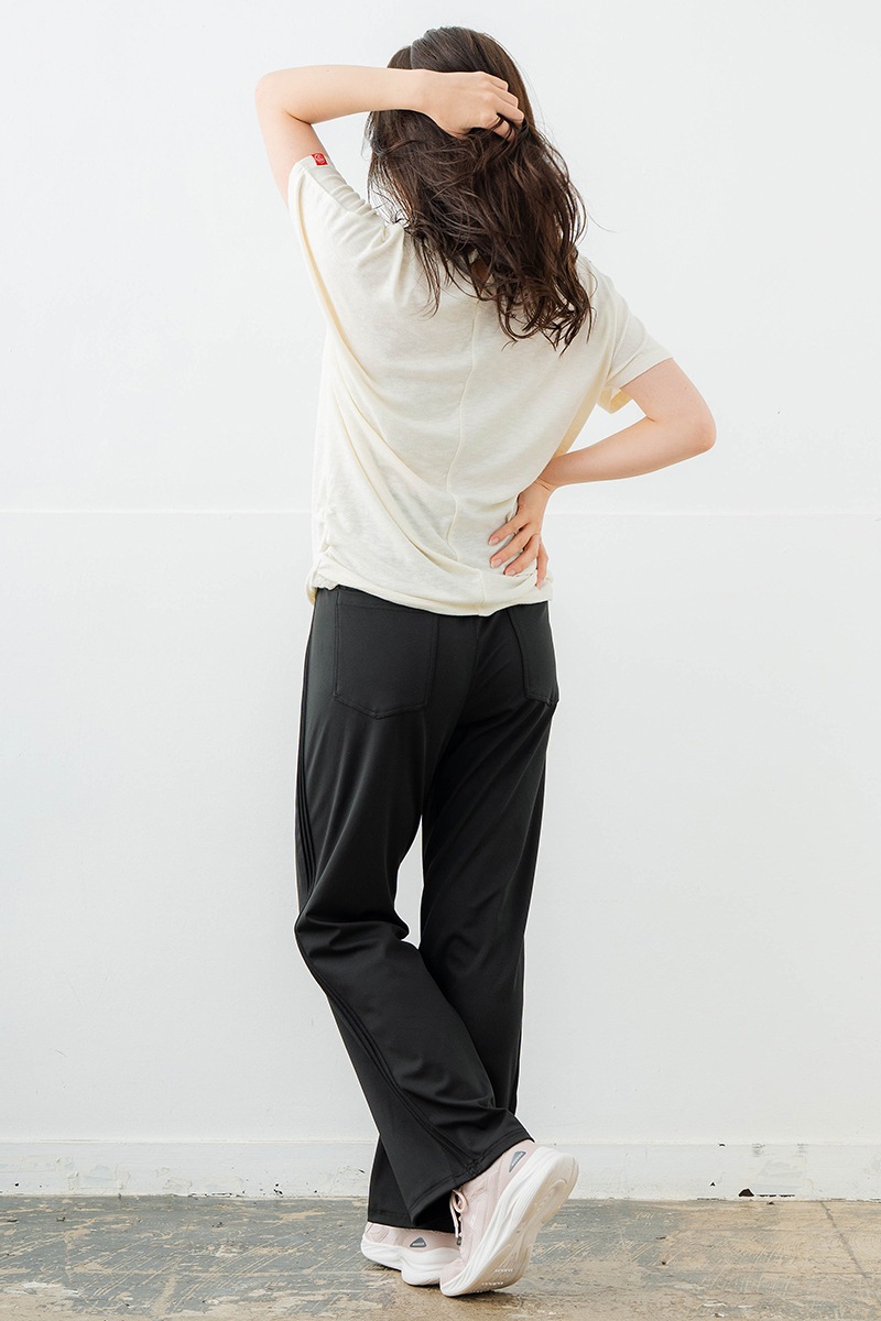 刺繍モチーフリヨセルTシャツ アイボリー　5634-1629