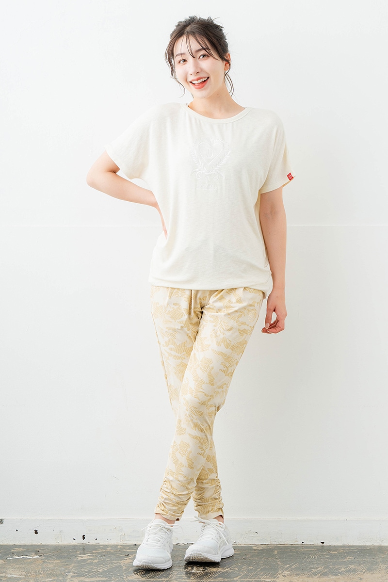 刺繍モチーフリヨセルTシャツ アイボリー　5634-1629