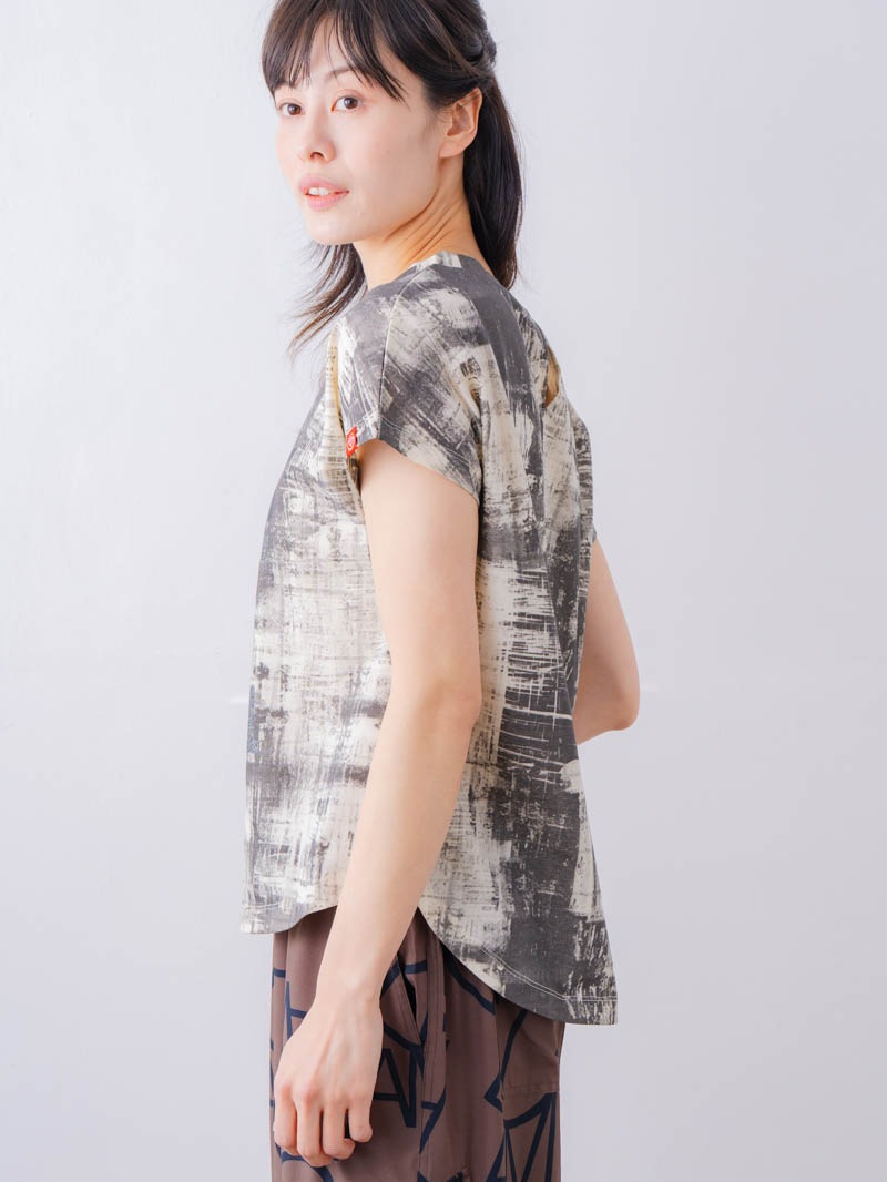 ブロックフォームロゴ Ｔシャツ ホワイト 1534-1617