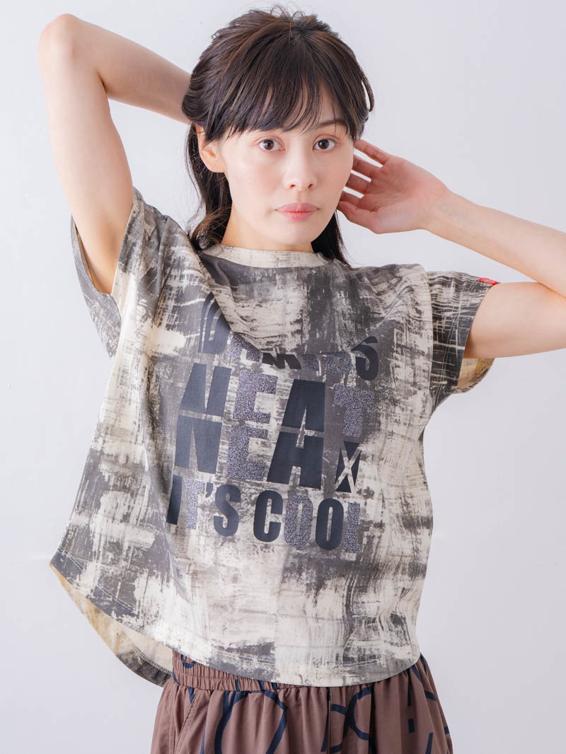 ブロックフォームロゴ Ｔシャツ ホワイト 1534-1617