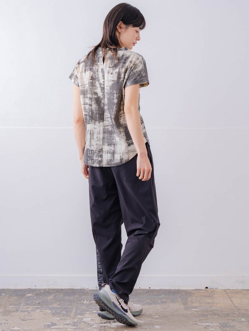 ブロックフォームロゴ Ｔシャツ ホワイト 1534-1617