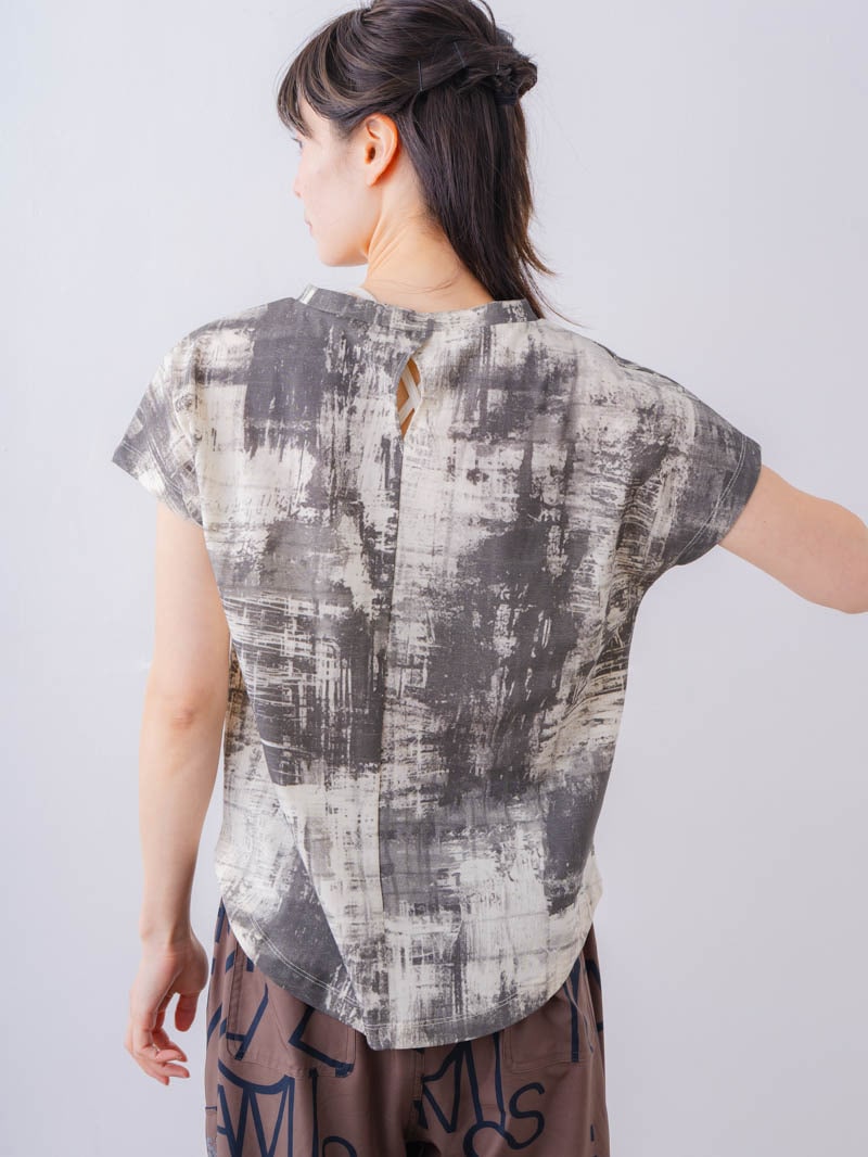 ブロックフォームロゴ Ｔシャツ ホワイト 1534-1617