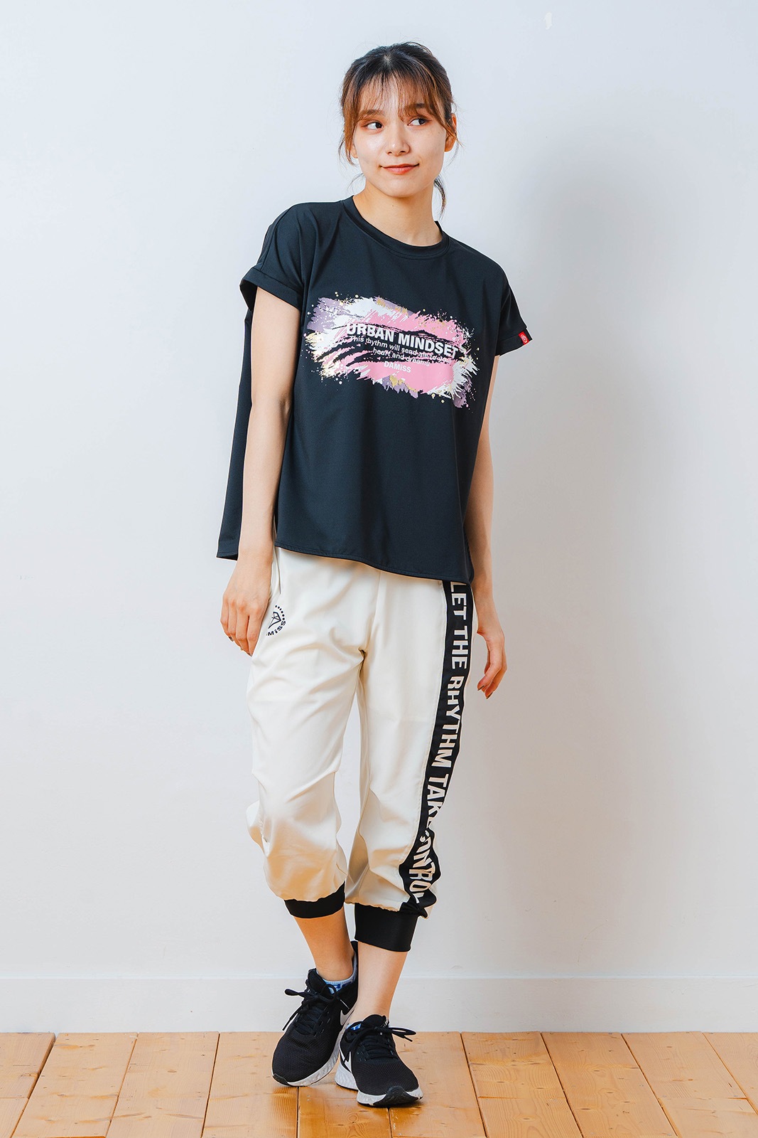 先行割10％OFF】ペインティング Tシャツ ブラック 1534-1448【10