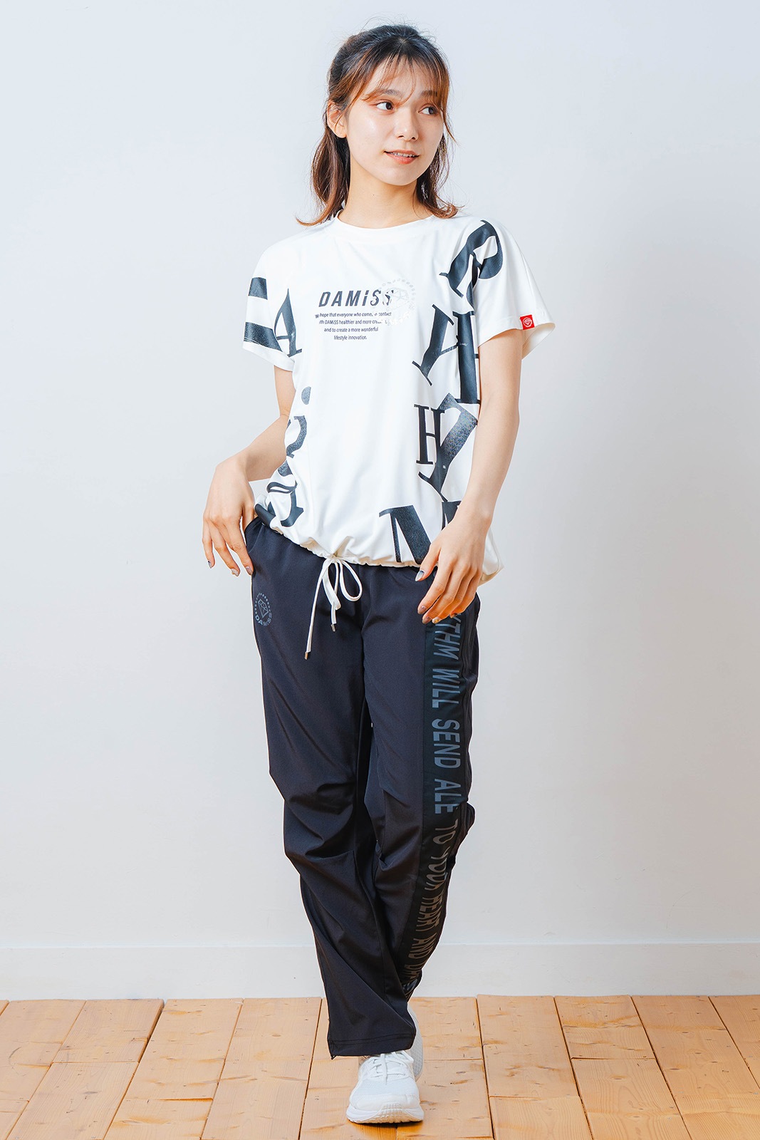 グラデーションテキスト Tシャツ ホワイト 1534-1449