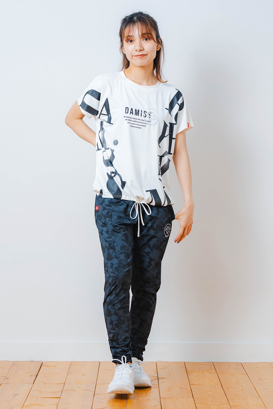 グラデーションテキスト Tシャツ ホワイト 1534-1449