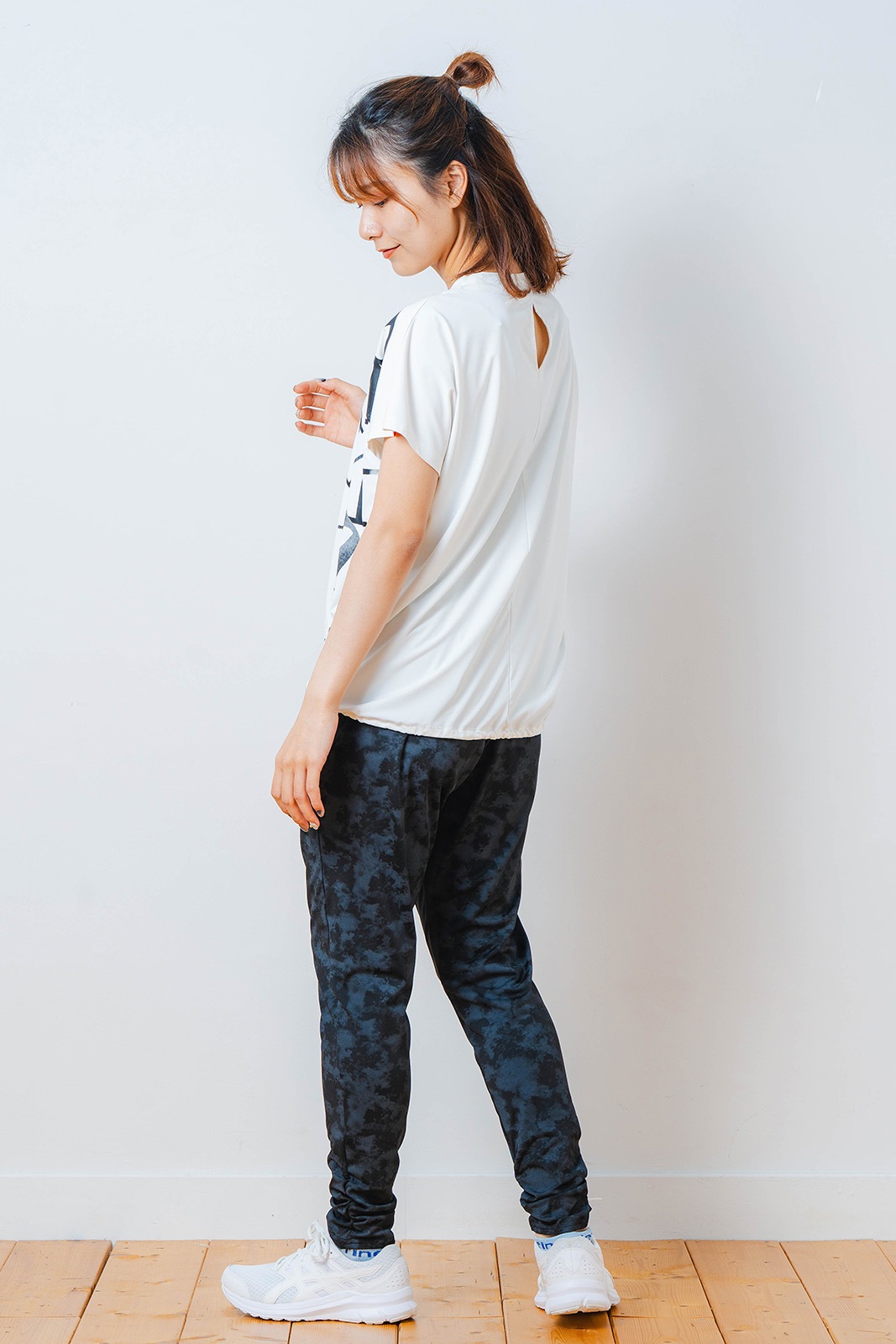 グラデーションテキスト Tシャツ ホワイト 1534-1449