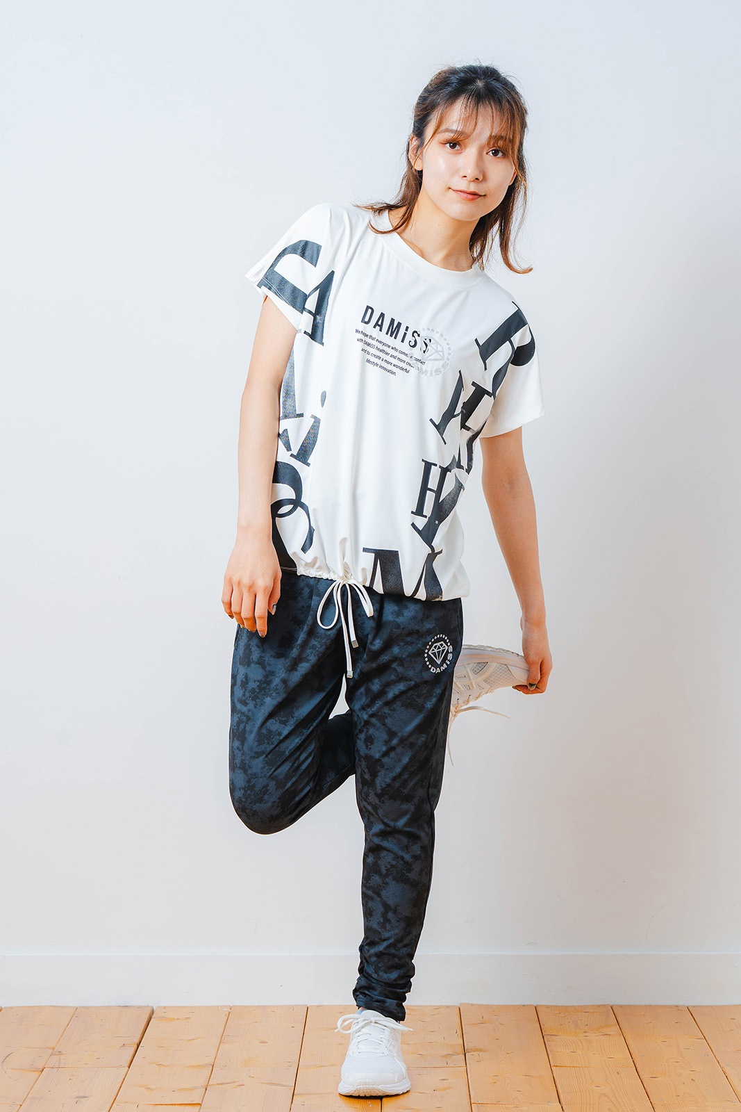 グラデーションテキスト Tシャツ ホワイト 1534-1449