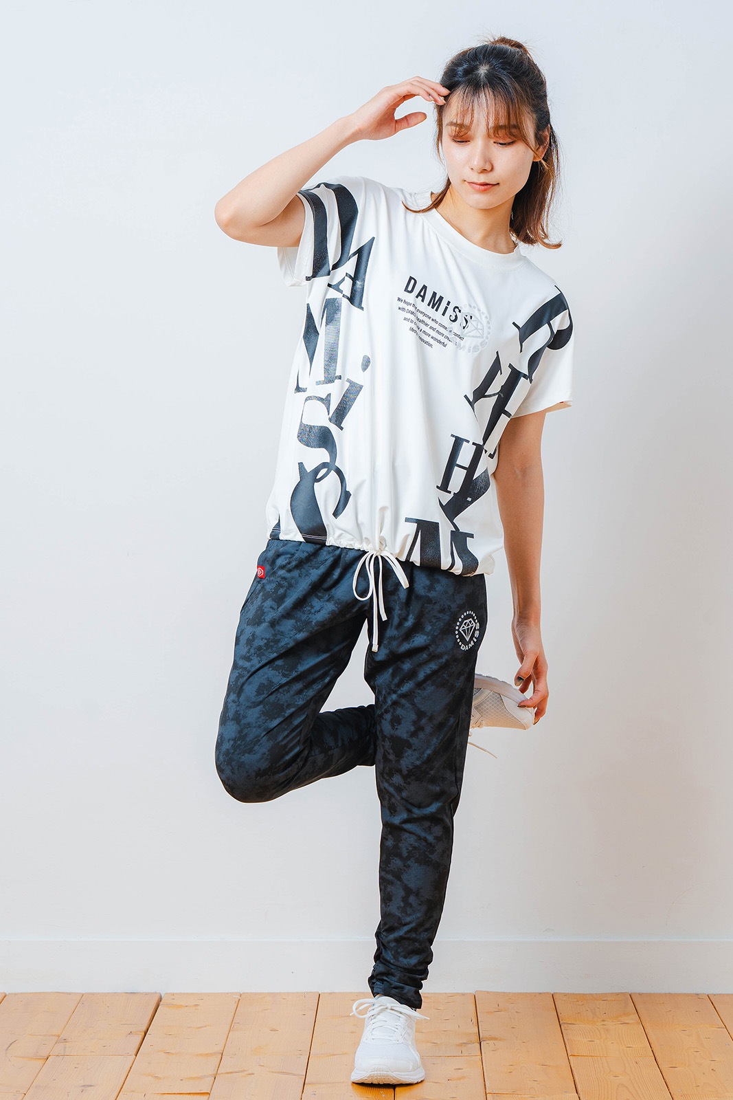 グラデーションテキスト Tシャツ ホワイト 1534-1449