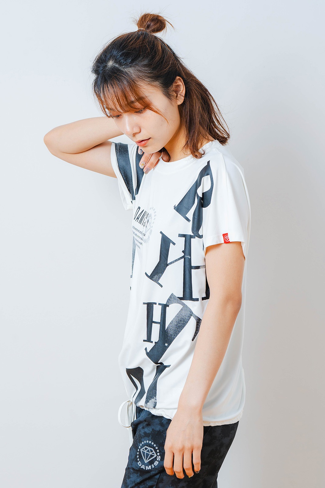 グラデーションテキスト Tシャツ ホワイト 1534-1449