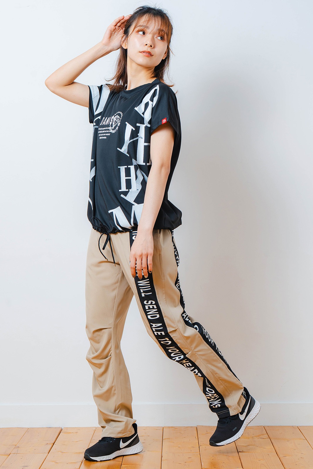 グラデーションテキスト Tシャツ ブラック 1534-1449