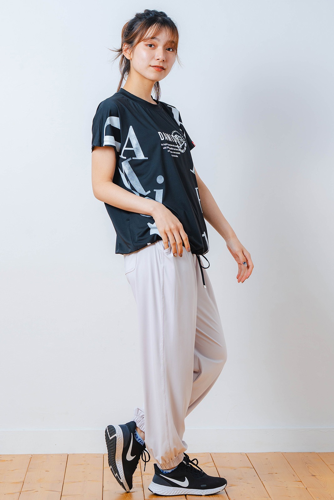 グラデーションテキスト Tシャツ ブラック 1534-1449