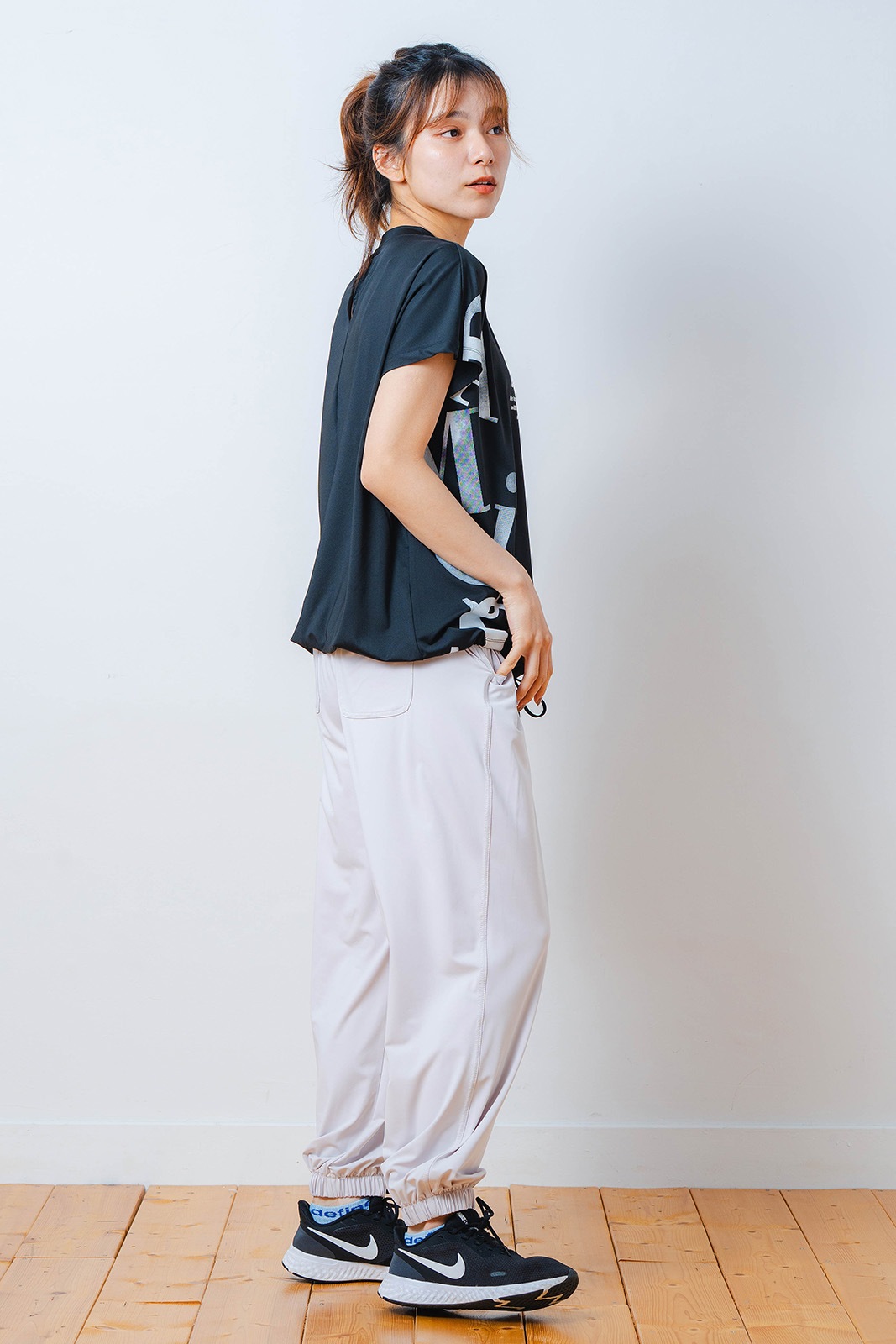 グラデーションテキスト Tシャツ ブラック 1534-1449