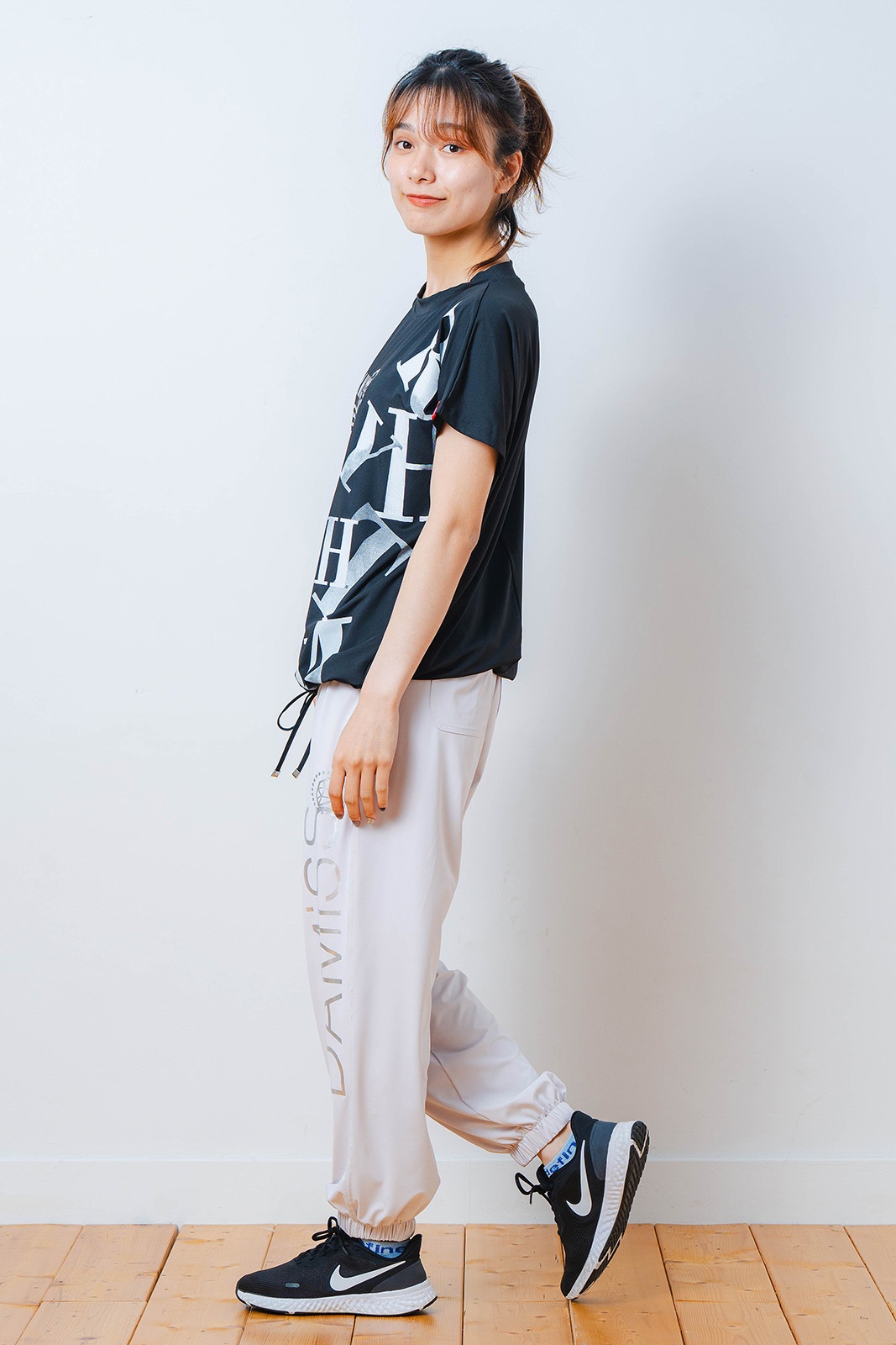 グラデーションテキスト Tシャツ ブラック 1534-1449