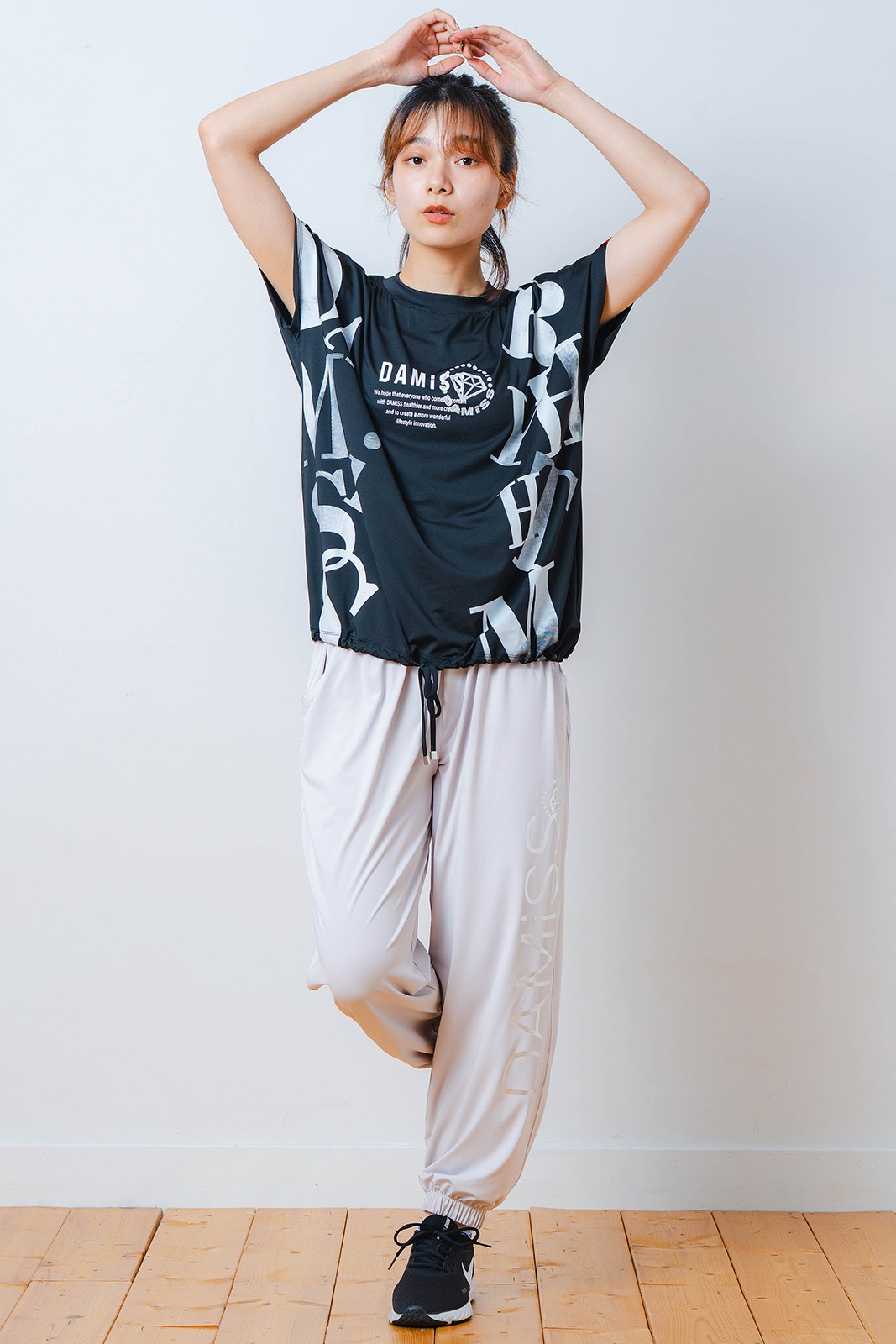 グラデーションテキスト Tシャツ ブラック 1534-1449