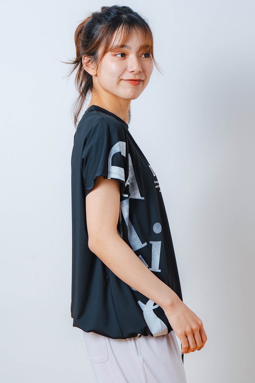 グラデーションテキスト Tシャツ ブラック 1534-1449